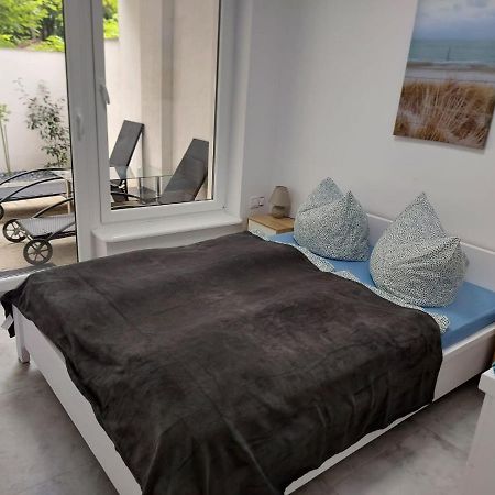 Apartament Z Duzym Tarasem Lägenhet Świnoujście Exteriör bild
