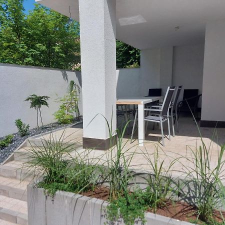 Apartament Z Duzym Tarasem Lägenhet Świnoujście Exteriör bild