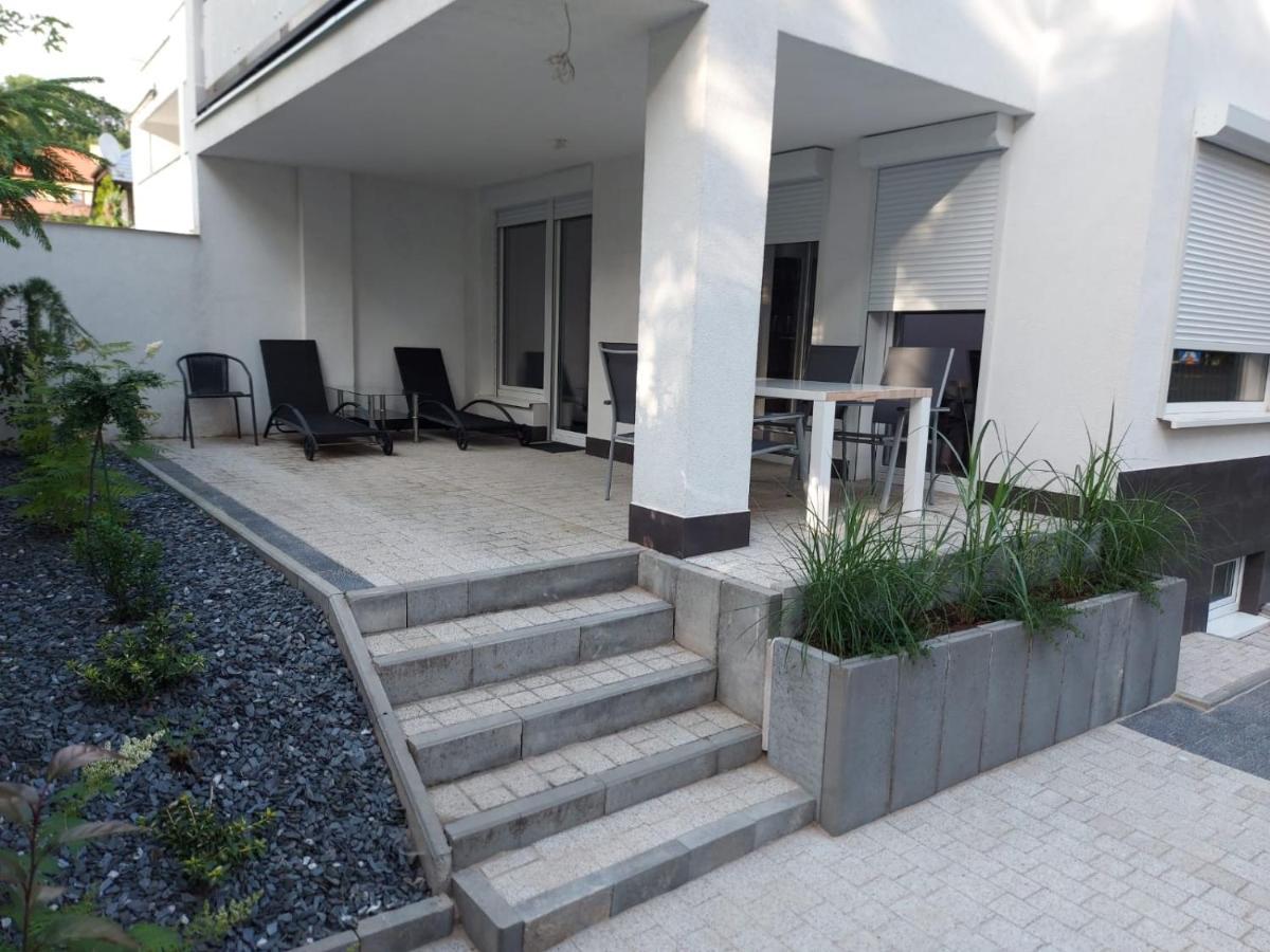Apartament Z Duzym Tarasem Lägenhet Świnoujście Exteriör bild