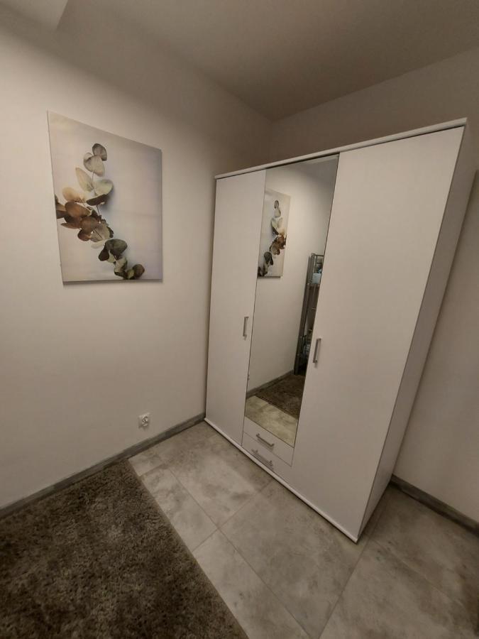 Apartament Z Duzym Tarasem Lägenhet Świnoujście Exteriör bild